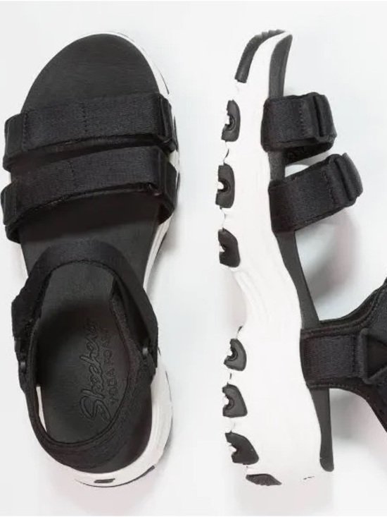 Skechers Shoes - Skechers D’Lites Sandal